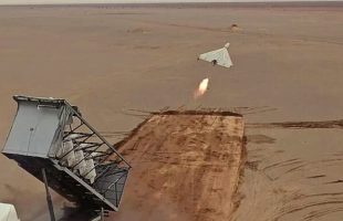 Les Shahed décollent d'une plateforme et peuvent voler dans un rayon de 2000 km. // Source : Ministère de la défense iranienne