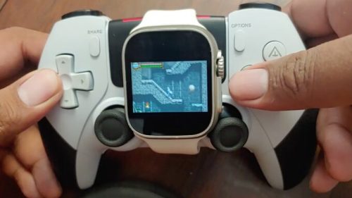 Une émulation Game Boy sur une montre connectée. // Source : R3V3RB_7 / Reddit