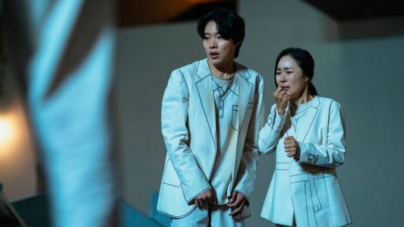 The 8 Show vs Squid Game : on compare ces 2 séries coréennes Netflix