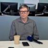 À la fin de sa conférence, Yann Le Cun s'est entretenu avec quelques journalistes. // Source : Numerama
