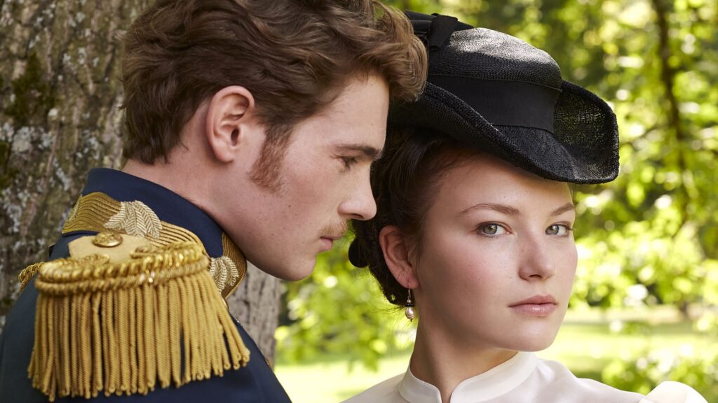 François-Joseph et Sissi dans L'Impératrice // Source : Thomas Schenk / Netflix