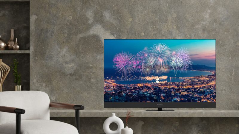 Ce grand téléviseur 55″ avec des bordures ultra-fines profite d’une double promotion