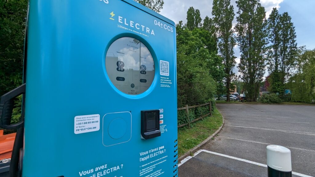 Electra charging station // Source: Raphaelle Baut