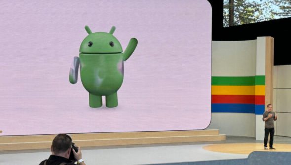Le logo d’Android pendant la Google I/O 2024. // Source : Numerama