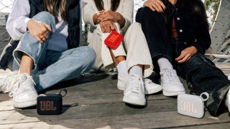 Cette petite enceinte portable de JBL sortie récemment est déjà en promotion
