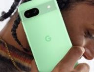Le Google Pixel 8a en vert. // Source : Google