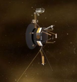 Vue d'artiste d'une sonde Voyager dans l'espace. // Source : Capture YouTube Nasa JPL