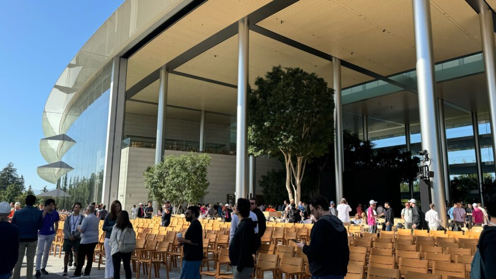 La WWDC est la seule conférence dans l'Apple Park. // Source : Numerama