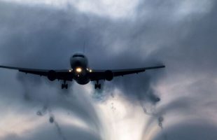 Les turbulences en avion pourraient être plus violentes à l'avenir. // Source : Tsuna72