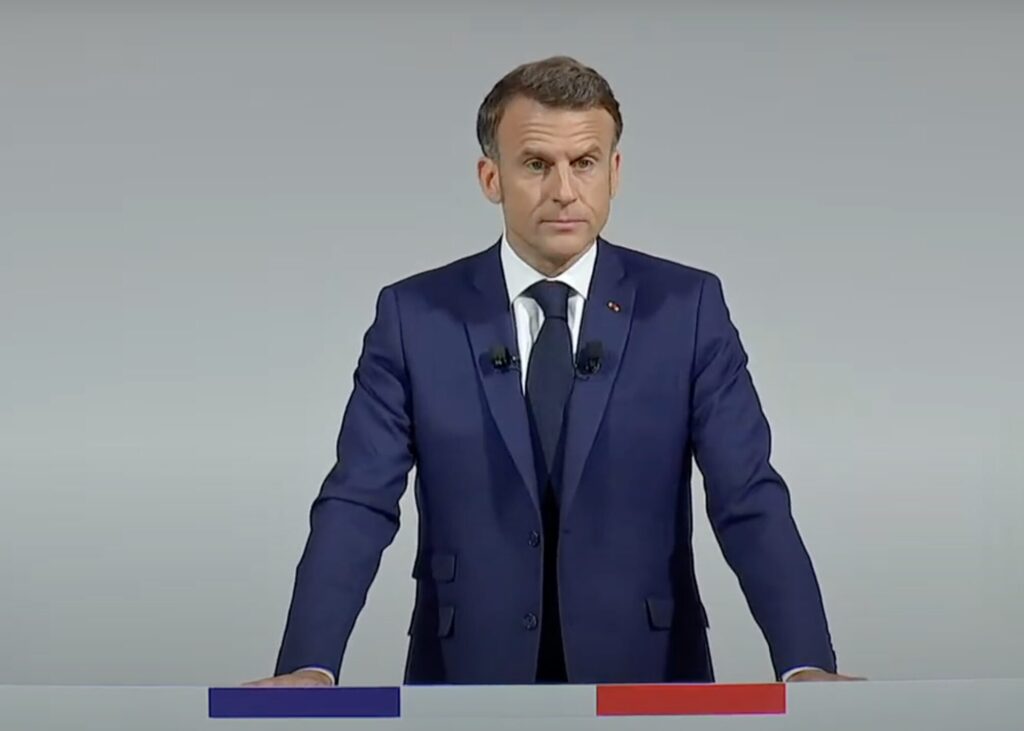 Emmanuel Macron took advantage of the press conference to discuss subjects other than the legislative elections.  // Source: LCP / YouTube