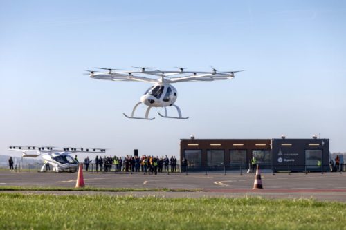 Les Volocity de Volocopter en démo à sa base de Pontoise // Source : Volocopter, réutilisation autorisée pour la presse