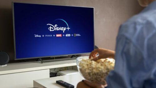 Disney+ va limiter le partage de compte. // Source : Disney+ / Numerama