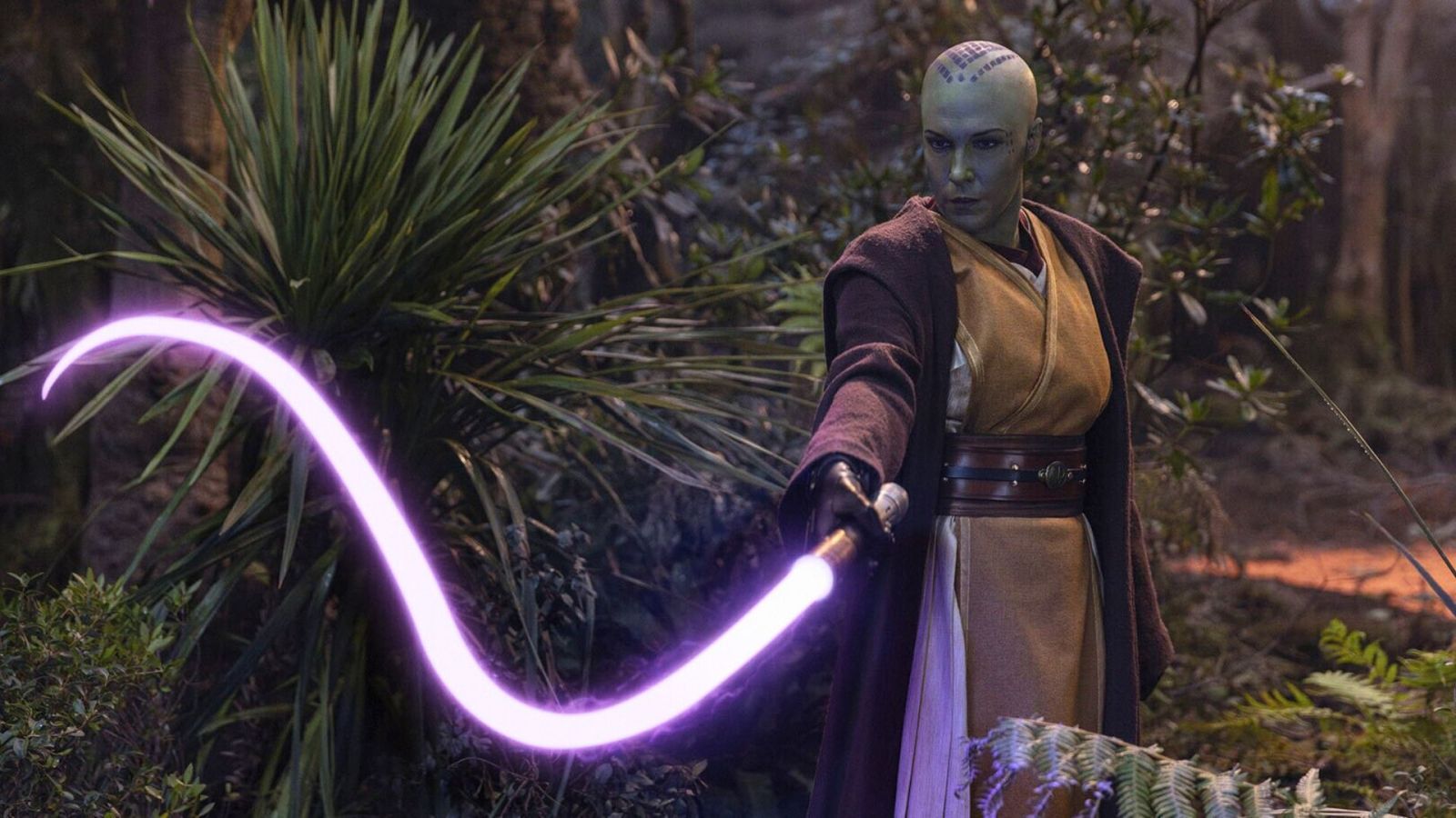 Fouet, couteau, parasol, fusil… : les 11 sabres laser de Star Wars les plus incroyables