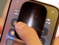 La nouvelle lampe torche dans iOS 18. // Source : Numerama