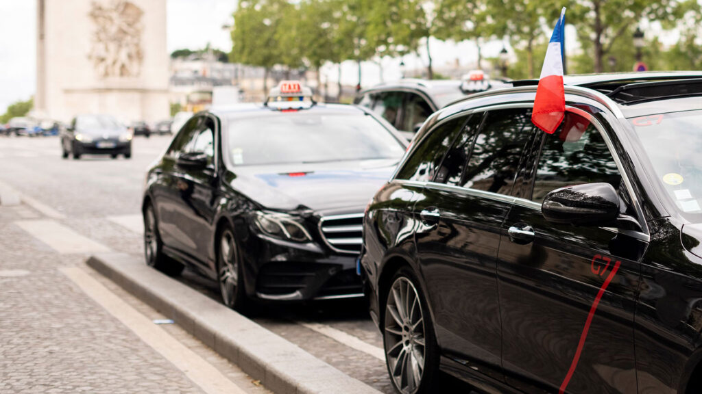 Taxis parisiens G7 // Source : Taxis G7