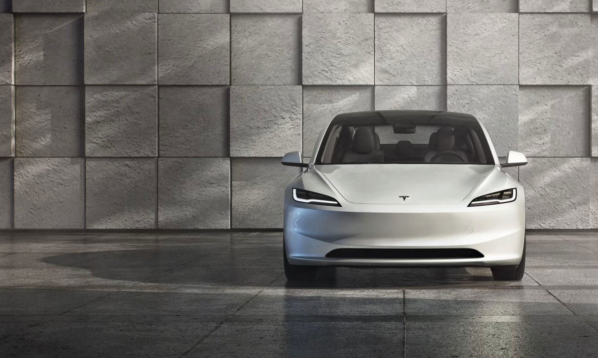 Tesla Model 3  // Source : Tesla