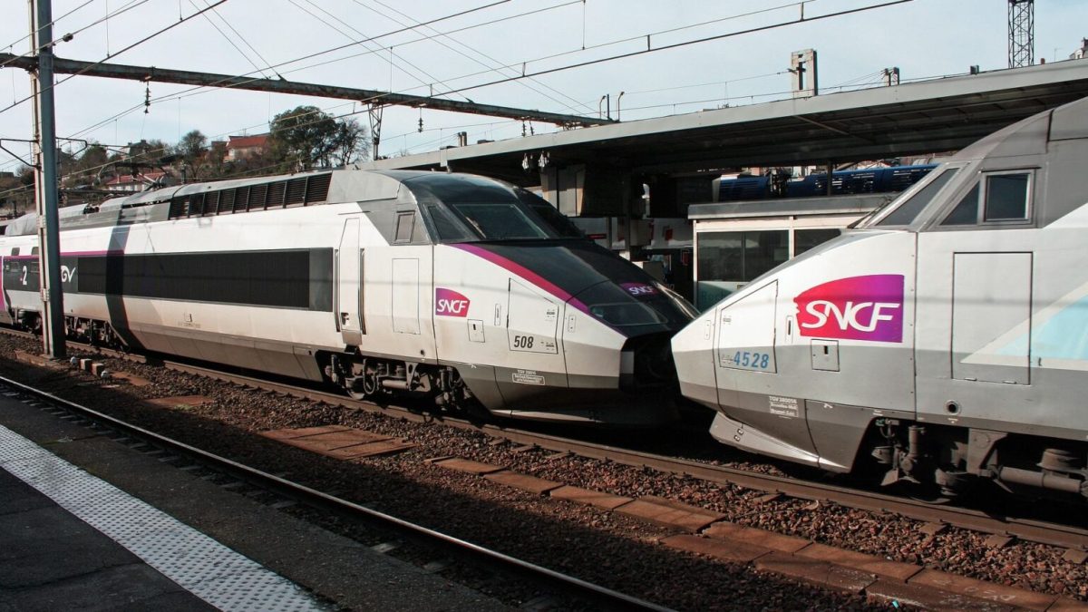 TGV  // Source : inkflo - Pixabay