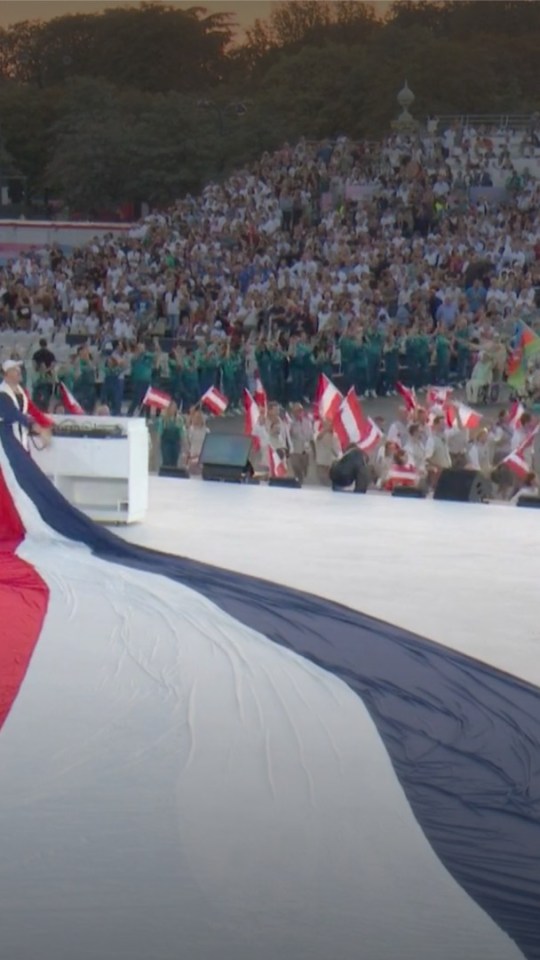 Myd pendant la cérémonie d'ouverture des Jeux parlaympiques. // Source : Capture France TV