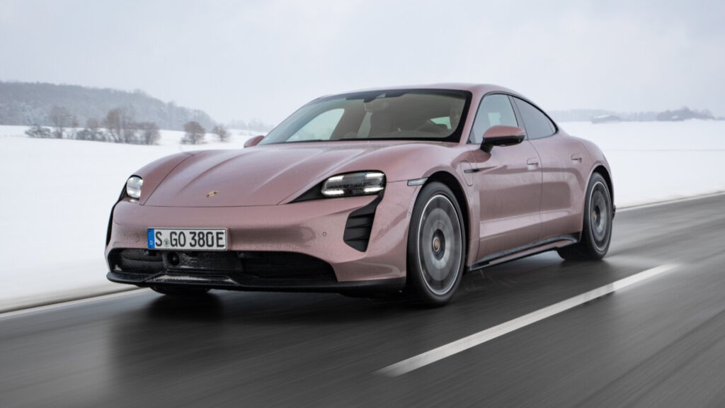 La Porsche Taycan. // Source : Porsche