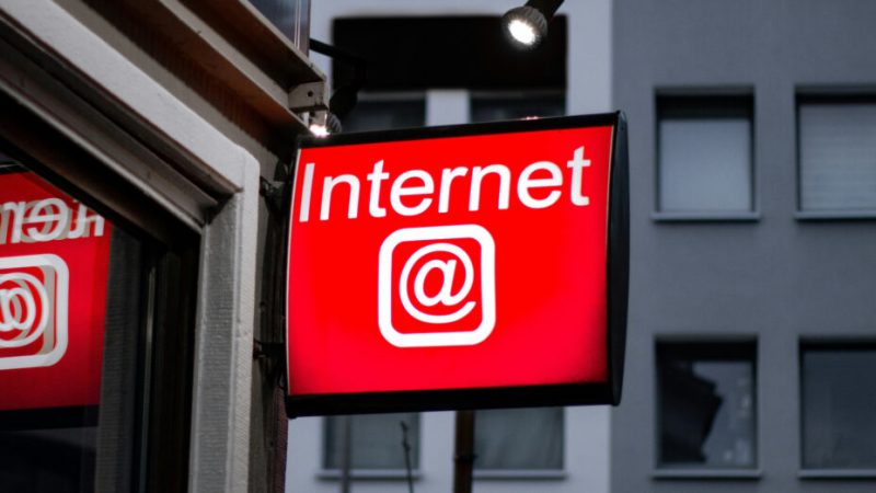 Comment mesurer et tester le débit de sa connexion internet ?