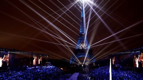 La tour Eiffel pendant la cérémonie d'ouverture des JO.  // Source : Compte X officiel Paris 2024