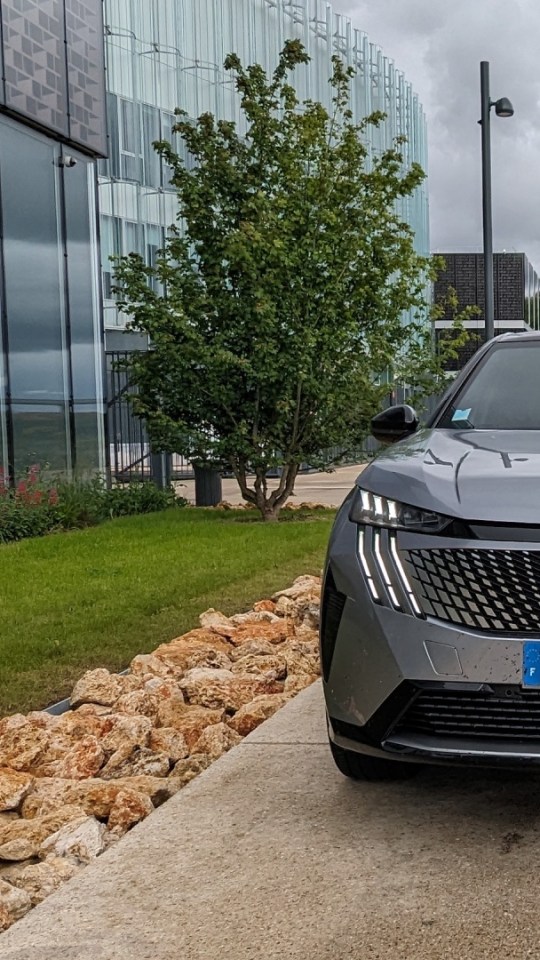 Essai du Peugeot e-3008 // Source : Raphaelle Baut pour Numerama