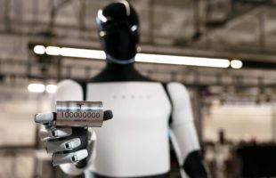 Une cellule NMC produite par Tesla // Source : Tesla