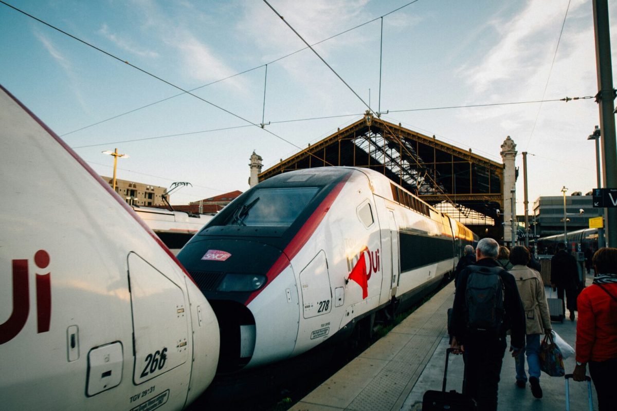 TGV Inoui // Source : Christian Lue / Unsplash