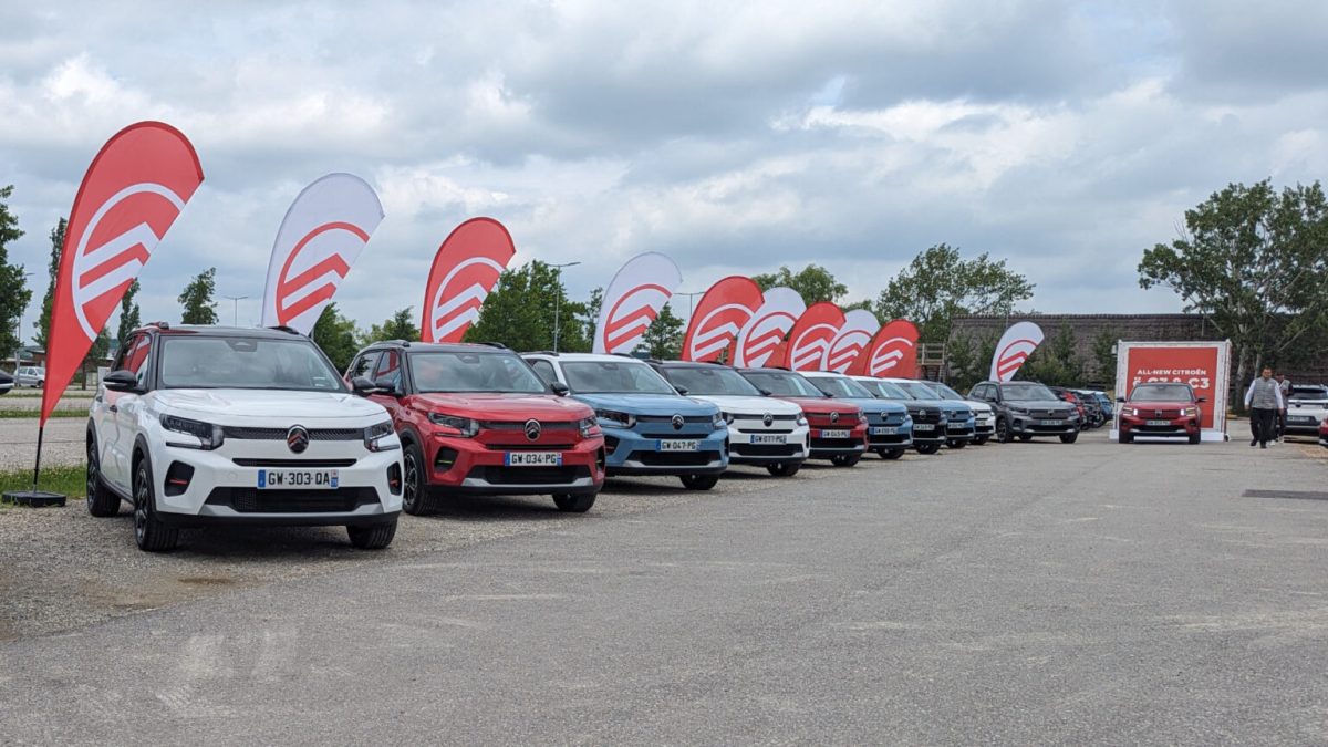 Citroën e-c3 et c3 lors des essais du modèle // Source : Raphaelle Baut pour numerama