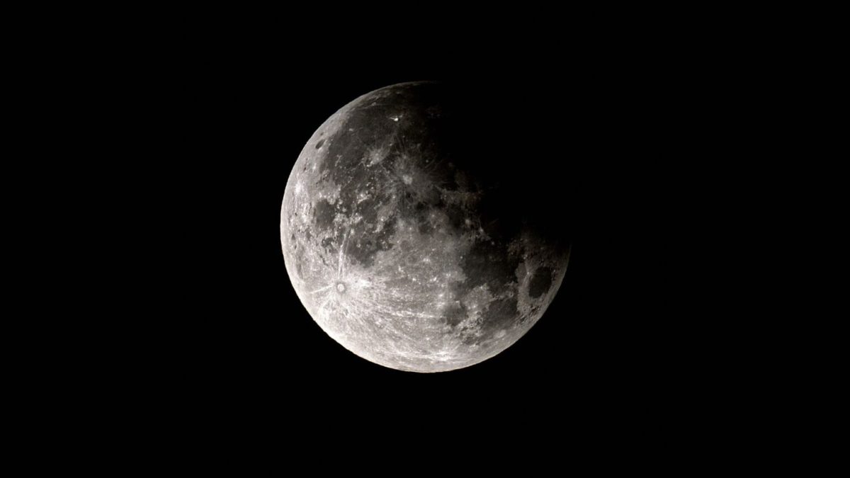 Éclipse lunaire. // Source : Flickr/CC/Geoff Henson (photo modifiée)