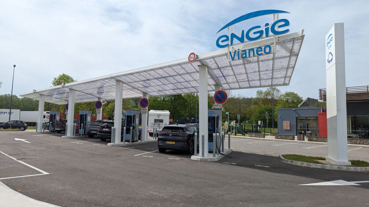 Station de recharge Engie sur autoroute  // Source : Raphaelle Baut pour Numerama