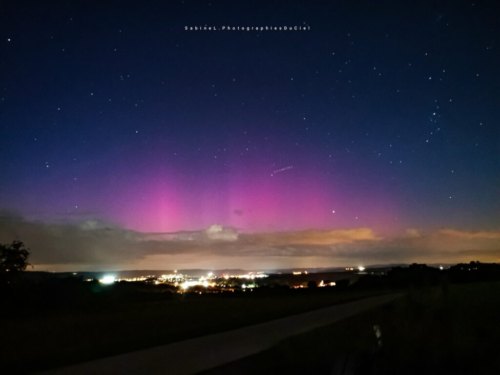 Aurores boréales du 12 septembre // Source : Sabine Lutz (via Twitter)