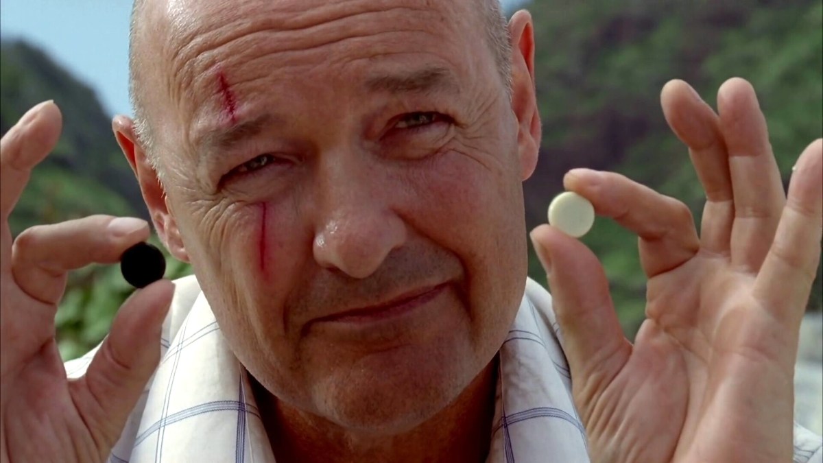 John Locke décrivant le backgammon à Walt (Lost, saison 1, épisode 2 – Pïlot Part 2). // Source : ABC Studios