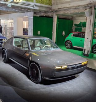 Renault R17 electric restomod x 0ra Ïto // Source : Raphaelle Baut pour Numerama 