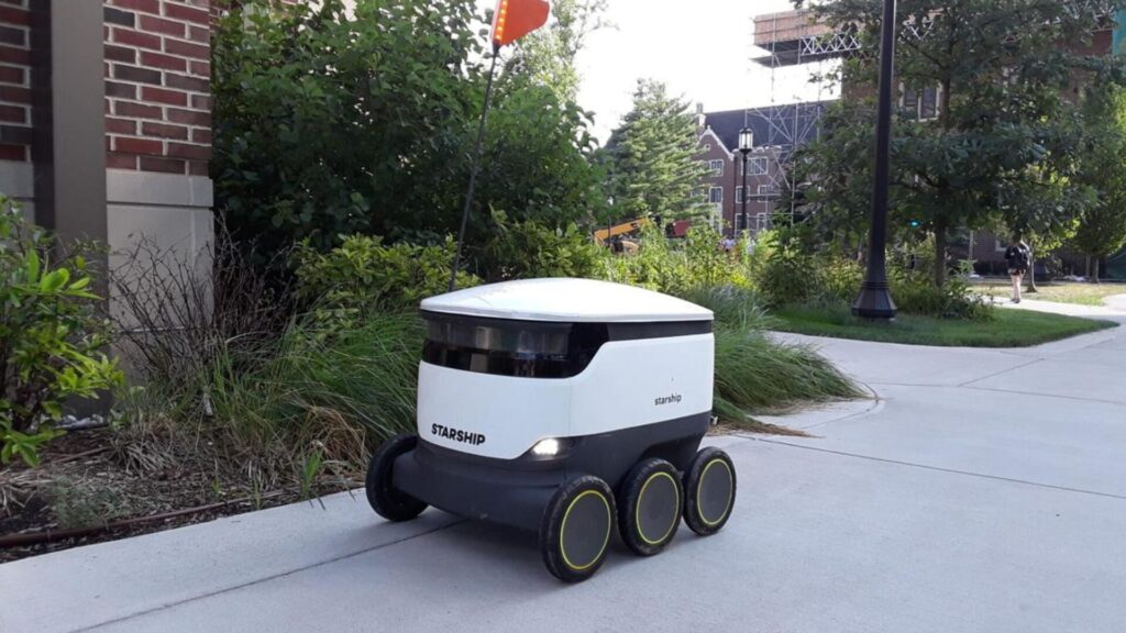 Ces robots de livraisons ont été déployés sur plusieurs campus américains pour délivrer des courses et des colis. // Source : Starship Technologies