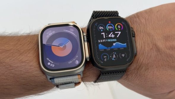 L'Apple Watch Ultra 2 reste au catalogue, désormais en deux couleurs. Elle conserve l'ancienne puce.