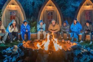 Le petit village des Loups Garous, créé pour l'occasion // Source : Canal+ Le petit village des Loups Garous, créé pour l'occasion // Source : Canal+