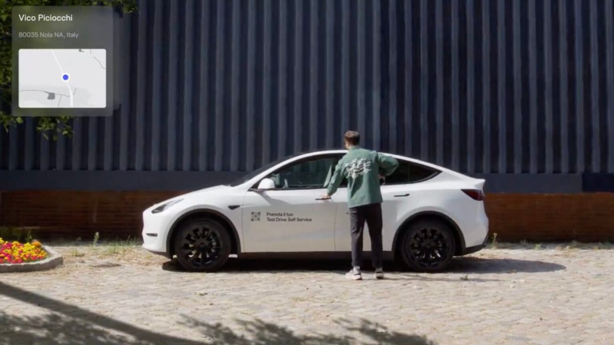 Tesla en essai libre-service // Source : Tesla