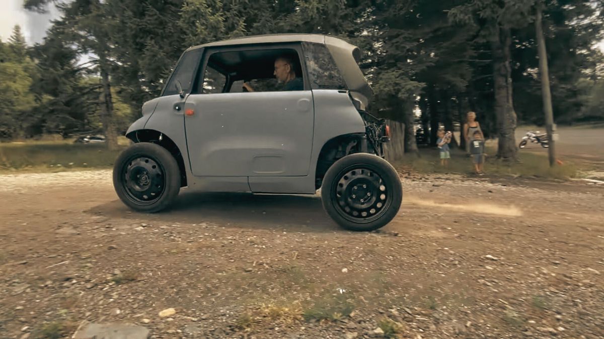 La Citroën Ami modifiée pour l'aventure Croisière Verte // Source : Capture d'écran Numerama