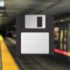 Le métro de San Francisco utilisait toujours des disquettes // Source : Montage Numerama avec photo de Wikipédia