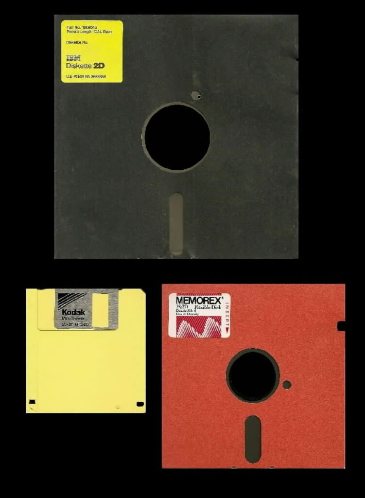 Des disquettes de différentes tailles // Source : Wikipédia