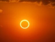 L'éclipse solaire du 2 octobre 2024. // Source : Via X @PerezzzzJuli (photo recadrée)
