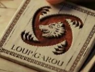 Le magnifique jeu en bois présent dans le film Loups-Garous de Netflix // Source : Netflix