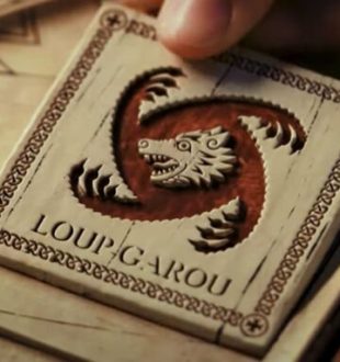 Le magnifique jeu en bois présent dans le film Loups-Garous de Netflix // Source : Netflix