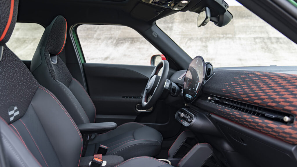 Interieur Aceman John Cooper Works // Source : Mini