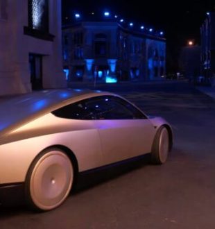 Le Tesla Robotaxi et ses allures futuristes. // Source : Tesla