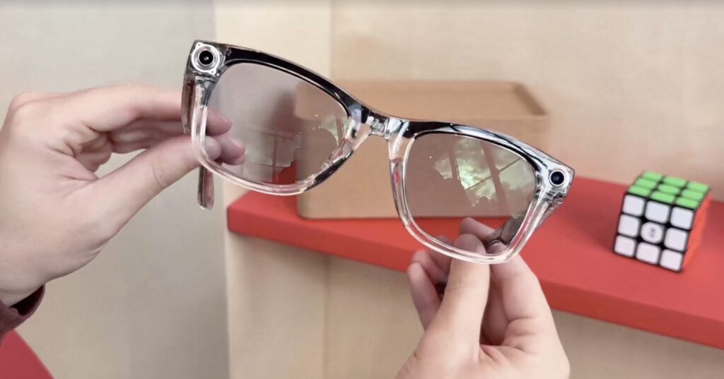 L'édition limitée transparente des Meta Ray-Ban.