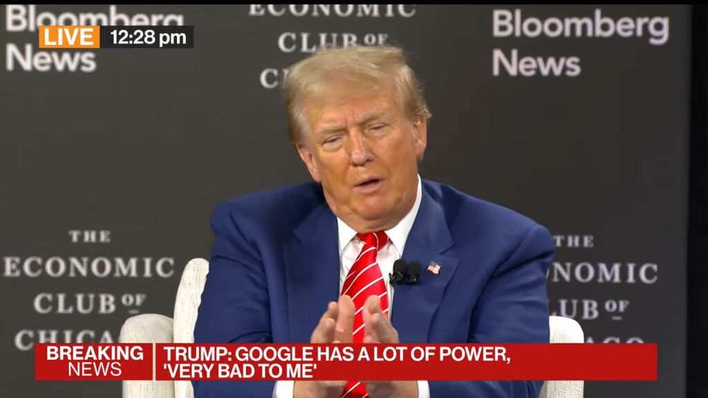 Donald Trump pendant son interview à Bloomberg.