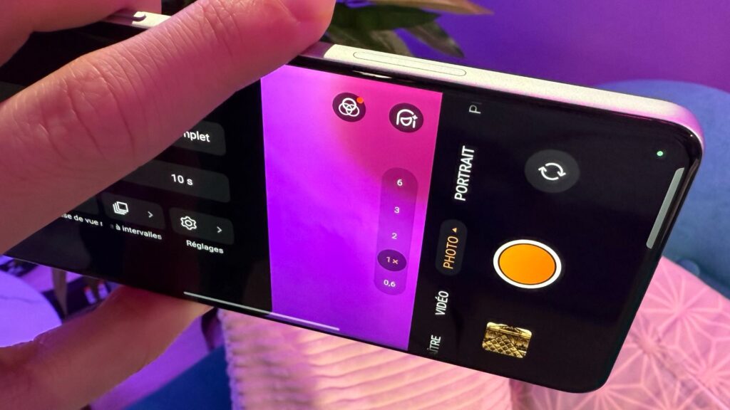 Le Quick Button du Oppo Find X8 Pro n'est pas un vrai bouton. C'est assez bizarre visuellement. // Source : Numerama