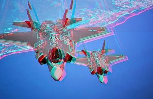 Des avions de chasse F-35 lors d'un vol test. // Source : US Air Force